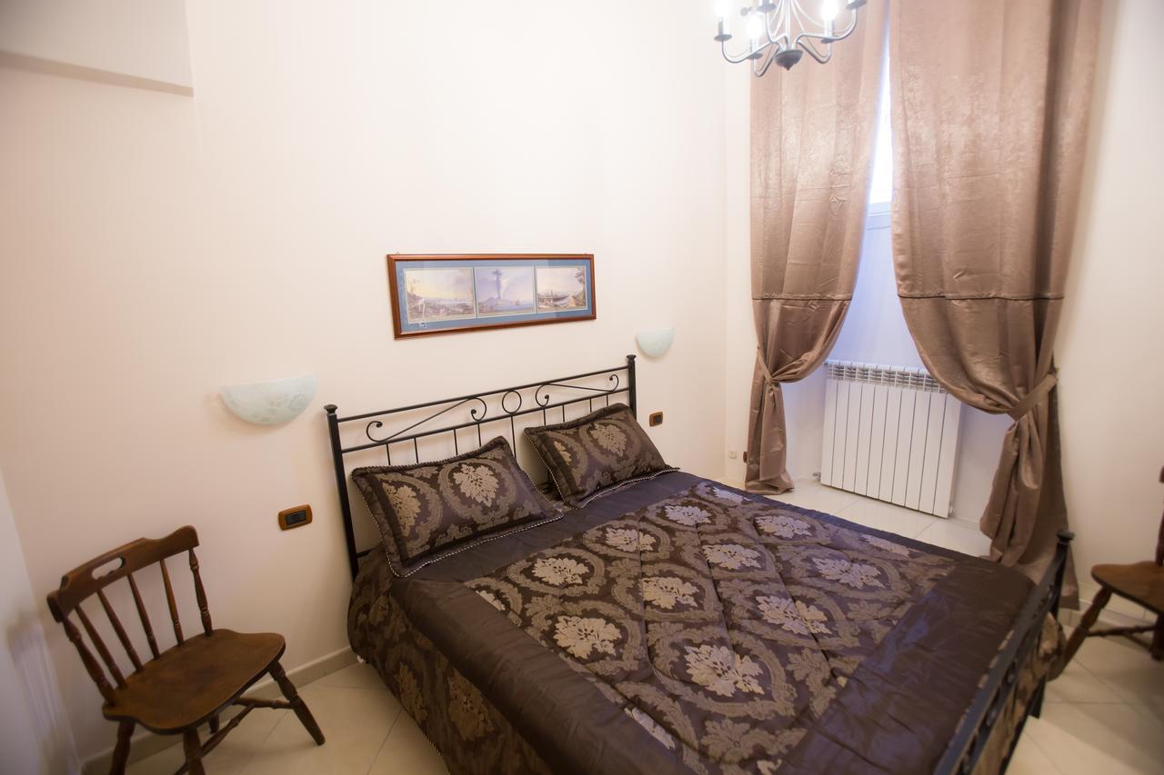 לינה וארוחת בוקר נאפולי A Casa Di Nonna Giulia מראה חיצוני תמונה